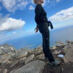 Sigrid Bonde Tusvik Instagram - Verdens første surfitte helt uten oksygen på toppen av Festvågtind! Takk til alle fire sherpaene som hjalp meg oppover med ulike motivasjonsteknikker