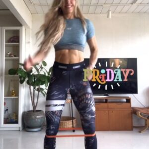 Silje Torp Instagram - BAM!💥
Proof that I'm alive! ☝🏻️

Hope you are doing good,- enjoy your weekend! 🥳

Much love❤️