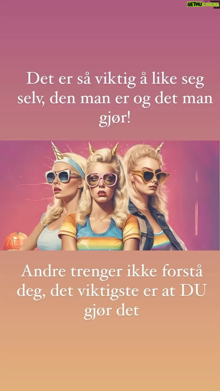 Silje Torp - 3 Likes - Kjenner du det også på deg?
Det er noe i GJÆRE!!!🥳(og det er ikke bakst!!🍪)
(Makes you wanna go næ næ næ næ næ næ nææææ!🥳)
Instagram laget en liten Reel til meg som jeg bare ikke kunne si nei til fordi den bærer energien til noe fantastisk i seg ; JENTEKRAFT!🤩
Det gleder meg at det finnes så mange bra damer her - aka søstre- jeg kan støtte og heie frem! ✊🏻
Et langt kvinneliv med mye tid og energi brukt på å forsøke å gjemme min egen kraft og tilpasse meg standarder som slett ikke var mine, er gått over i en ny og kraftfull fase. Jeg bare kjenner det på meg:
NÅ ER JEG KLAR!✨
NÅ er tiden inne for å virkelig begynne å dele av det jeg kan og vet med deg om hvordan skape din egen standard og bekrefte deg selv,-innenfra. Dette har ikke vi jenter lært så altfor mye om, og derfor bruker vi ofte store deler av livet på å prøve å skjule den unike kraften vår fordi den er "for mye", "for lite kvinnelig" eller vi er redde for å skinne for sterkt så andre damer kan finne på å bli misunnelige.✨
Hva om vi bare slipper løs de kreftene og bruker de på å bygge oss selv og andre søstre opp? Der vi bare VET at det er plass til oss alle og ingen trenger å gjemme den kraften?💪🏻
Jeg har opp gjennom årene gjort unike og tøffe prioriteringer som har gjort at jeg til tider har følt meg ensom. Jeg hadde ikke det nettverket av andre damer som også nerdet med ting og som på en måte var sin egen prototyp. ™️
Det å prioritere de få tingene som er viktige i livet ditt kan føles sånn, fordi du skal liksom samtidig tikke av på alle bokser sosialt, familiært, karrieremessig, utseendemessig FØR du kan begynne på DEG og DITT.😅
Men : Du er ikke alene selv om du er unik og trår en sti ingen før deg har vært på!❤️ Du skal vite at det finnes støtte, inspirasjon og nettverk på veien din når du begynner å anerkjenne din egen kraft og ikke prøver å gjemme den. Først når vi begynner å anerkjenne oss selv og viser frem den kraften kan andre få øye på oss. Først da får du glede av den, og ikke minst verden. Vi trenger DEG!🌏❤️
#likemenunike #empowerment #selvomsorg #kvinnehelse #kvinneliv