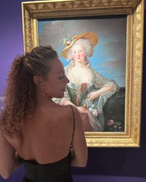 Silvia Marty Instagram - @carolinaherrera ✨Noche de arte✨ Inauguración de la exposición Maestras @museothyssen Presentación del libro Coloramina