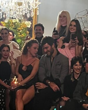 Silvia Marty Instagram - @carolinaherrera ✨Noche de arte✨ Inauguración de la exposición Maestras @museothyssen Presentación del libro Coloramina