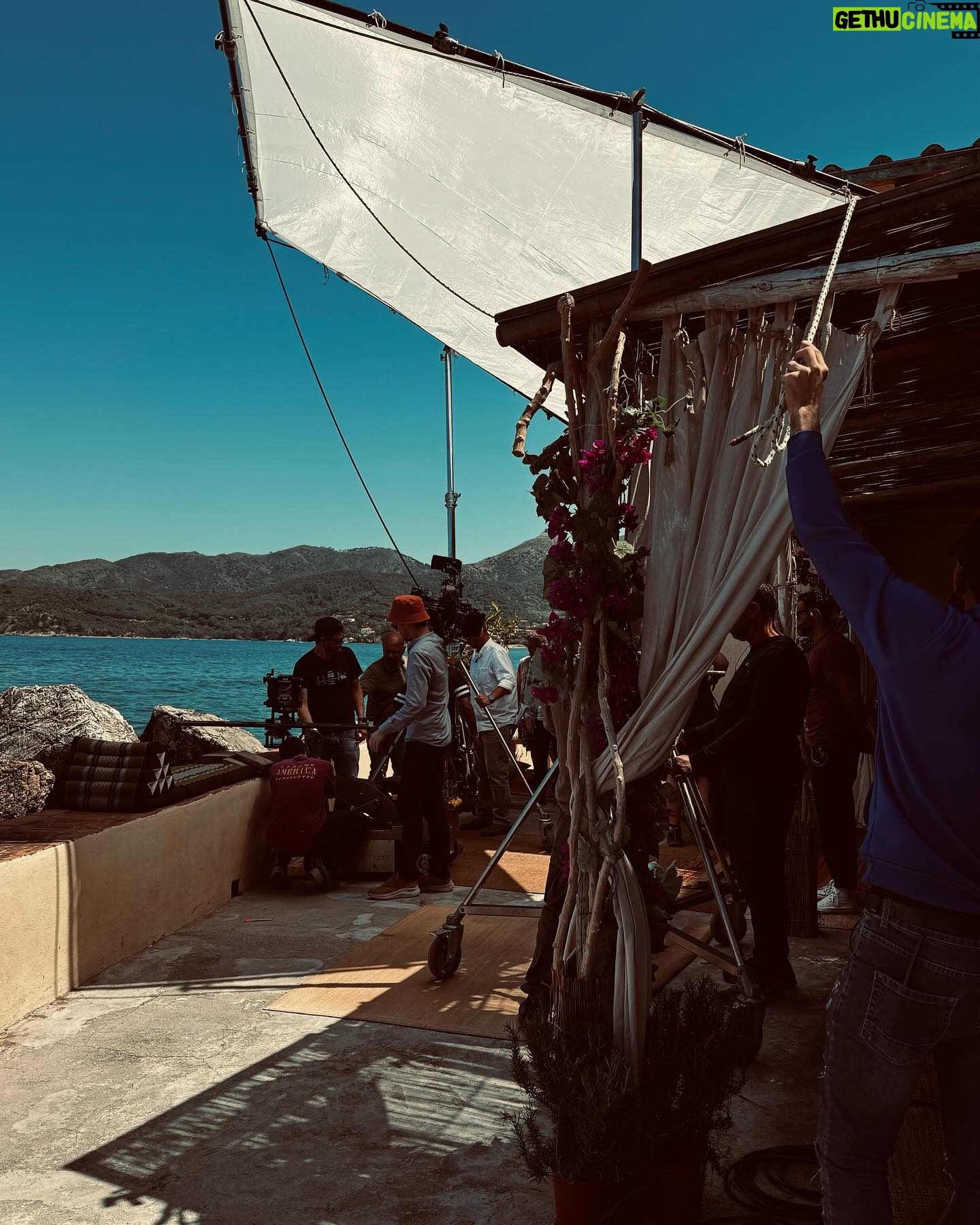 Silvia Mazzieri Instagram - Random #setlife #leondedelpassato