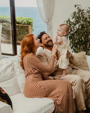 Silvia Mazzieri Instagram - Ringrazio @vanityfairitalia per aver messo in evidenza il “soffio vitale”che mi accompagna in questa nuova vita.

Ringrazio @alessandroperuggi per le bellissime foto e @wannabemgmt per il magnifico supporto.