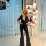 Simona Krainová Instagram - Kromě nového salonu @hairdreamscz na klinice @yesvisage.cz je tady pro vás nově v prodeji i moje pleťová a vlasová péče @beauty_by_simona_cz💋‼️ #aboutlastnight #hairdreamsextensions #hairdreaming #beautybysimonakeighley