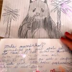 Simona Krainová Instagram - Jsem hrdá máma..děkuji za to každý den,že jsem měla tu čest přijít na to,co je opravdu důležité a má smysl..našla jsem tu nejčistší lásku na světě..všem maminkám přeji štastné,zdravé děti plné lásky a empatie,kterou náš svět tak moc potřebuje🙏děkuju táto @karelvagner skvělá práce😁🙏❤️miluju moji rodinu🫠 #happymothersday