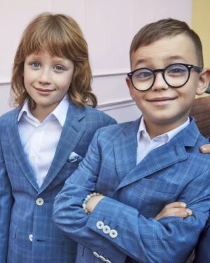 Simona Krainová Instagram - Jsem hrdá máma..děkuji za to každý den,že jsem měla tu čest přijít na to,co je opravdu důležité a má smysl..našla jsem tu nejčistší lásku na světě..všem maminkám přeji štastné,zdravé děti plné lásky a empatie,kterou náš svět tak moc potřebuje🙏děkuju táto @karelvagner skvělá práce😁🙏❤️miluju moji rodinu🫠 #happymothersday