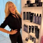 Simona Krainová Instagram - Kromě nového salonu @hairdreamscz na klinice @yesvisage.cz je tady pro vás nově v prodeji i moje pleťová a vlasová péče @beauty_by_simona_cz💋‼️ #aboutlastnight #hairdreamsextensions #hairdreaming #beautybysimonakeighley