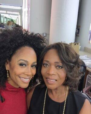 Simone Missick Instagram - 6 YEARS AGO TODAY @marvelslukecage season 1 wrapped. What an amazing ride that first season was. @cheo_hodari_coker was so intentional about how he told that story, it was a gift to have him as my first showrunner. @realalfrewoodard taught me so much with her grace and humility, and insane artistry. Our entire cast and crew led by @coltermikecolter @theorossi @rosariodawson @thekarenpittman made going to work everyday a joy. I love all of those humans I got to hug and laugh with every day and well into the night on set. 

Oh, and btw seasons 1&2 are now streaming on @disneyplus 😉 #mistysolit #thatafrowaspumpin #season1 #blessed #godissogood #marvel #lukecage
