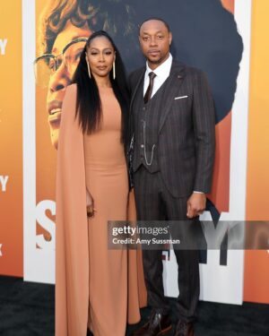 Simone Missick Instagram - Finally got to celebrate the hard work and dedication that all the artists put into the #Shirley movie for @netflix @strongblacklead 🙌🏾so proud of my love @dorianmissick in portraying #rondellums 👊🏾 And getting to bring the #glammamarazzi out to celebrate was such a special treat 🤎Shirley is out today!!! 
Thank you to my team @angelacstyles @kymmyizabeauty for getting me right. Jewelry by @tsmgofashionrental
