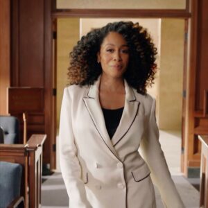 Simone Missick Instagram - 👩🏽‍⚖️NEW HOME, WHO DIS?👩🏽‍⚖️
@allriseown will be premiering on @owntv 6/7 at 8/7 central! The #lolacoaster rides again! Get your popcorn, watch parties, and all your gifs ready to tweet with us! #season3 #samefacesnewplaces #watchparty #allrise #risers
