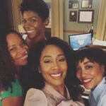Simone Missick Instagram - A little story…bts of tonight’s episode of @allriseown …this extremely talented woman @leshaytboyce has been my friend, confidante, prayer partner, workout buddy, circle walker, turn up queen and Uber hilarious acting peer for years. Swipe right to see us in September of 2019, she and my other friends @shelliboone and @crystalleebrown came to support me on set of my first series lead job on @allriseown Who knew that 2.5 years later, Leshay would be joining me on camera, in a hilarious role that she kills?! God 🙏🏾 She was everyone’s YES for the role of #olanibroadnax 💯and Shelli and Crystal work just up the block from where we took that picture on @allamericancw #fullcircle #talent #friendswhopraytogetherstaytogether #nevergiveup #whoarethoseslaves 😂