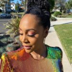 Simone Missick Instagram - ✨✨✨GOLDFINGER ✨✨✨ It’s all in the details... Earrings and ring-- @ravenfinejewelers @aimeecarpenter17 Square ring- @hsternofficial Hair by @lovingyourhair Makeup by @brittanyingrambeauty Styling by @icurenudity Dress: @alexperryofficial Shoes: @ysl Jewelry styling by @robynvictoriaf