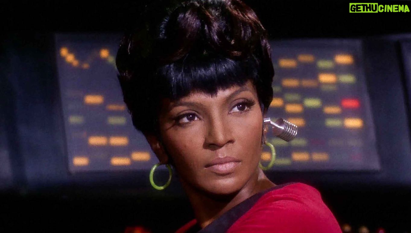 Simone Missick Instagram - Lola’s shero… #nichellenichols not only inspired Lola, but generations of women, to believe that anything was possible. Rest in Power 🕊 @allriseown #allrise #uhura #lolacarmichael
