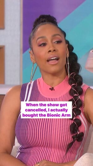 Simone Missick Instagram - She ready… with that bionic arm from #LukeCage… bought at an auction!! 🦾 @simonemissick #TheTalk