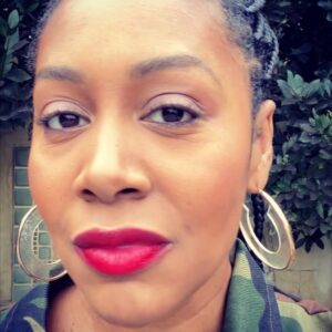 Simone Missick Instagram - The secret is out! #AllRise is coming to an all new home @owntv !!! And I couldn’t be more excited 😆 Thank you all for the prayers, support, phone calls, emails, letter writing, petition signing, IG and Facebook posts and Twitter campaigns! YOU, the FANS, our #risers, our #framily 
SAVED ALL RISE ❤️💜🧡💛💚💙
I cannot WAIT for this next season, and for you to see all of your favorite characters reunited on the screen. We couldn’t have done this without you! #season3 #own #oprah #warnerbros #allthingsworktogetherforgood #wedidit #itshappening