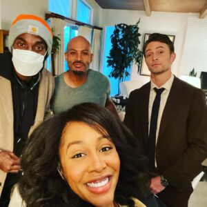 Simone Missick Instagram - Tomorrow night’s episode is directed by @itsmomcrae ! Mo starred in our history making #virtualepisode of @allrisecbs shot in #quarantine . AND I played his gun-toting wife Porschla on @raydonovan 6 years ago!!! So nice to reunite with good people 👏🏾 #allrise airs tomorrow @9/8 central. And you can find out why Robin @tddwllms is wearing that ridiculous harness 😂 #stayathomedad #daddyduty #workingmom #lolacarmichael