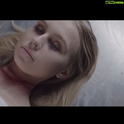 Simonna - 3 Likes - š Do you think it feels weird seeing yourself dead?⦠Yes. Yes, it doesā¦ā ļøš
š³š¬
ā¢ā¢ā¢
Movie āCHAAWā Chapter 2
out May 31st!
āCHAAWā Chapter 3
out June 7th!
Available on @tubi and Chapter 1 is already available on Roku!š¬šļøš½ļøš§ØšØ #Actress #Crime #Drama #Movie
