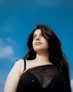 Actress Simran Pareenja HD Instagram Photos and Wallpapers November 2023