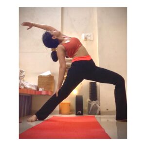 Simran Pareenja Instagram - I bend so I don’t break🧘‍♀️