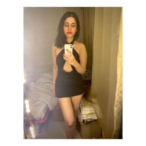 Simran Pareenja Instagram - 🥀