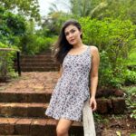 Simran Kaur Hundal Instagram - 🫶🏽 . . . . . . . . . . . . . #simranhundal #monsoon #maharashtra #summervibes #summerstyle #summeroutfit #green #simrankaur