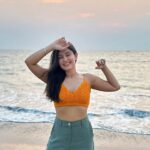 Simran Kaur Hundal Instagram - 🌻🌻🌻 . . . . . . . . . . . . #simranhundal #simrankaurhundal #beachgirl