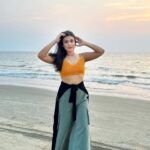 Simran Kaur Hundal Instagram - 🌼🌼🌼 . . . . . . . . . . . . #simrankaurhundal #simrankaur #beachgirl #beachwear #goa #southgoa