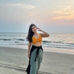 Simran Kaur Hundal Instagram - 🌼🌼🌼 . . . . . . . . . . . . #simrankaurhundal #simrankaur #beachgirl #beachwear #goa #southgoa