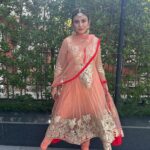 Simran Kaur Hundal Instagram – ☺️🥰❤️
.
.
.
.
.
.
.
.
.
.
.
.
.
.
#simrankaur #simranhundal #simrankaurhundal #indianwear #weddingwear #anarkali #anarkalisuits #jewelry #indianjewellery #tikkaset #chandbaliearrings #peach #punjabikudi