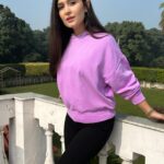 Simran Kaur Hundal Instagram - Missing Farm ❤️ the quiet and green life 🧿 . . . . . . . . . . #simrankaurhundal #simrankaur #simranhundal #farmlife #peaceful #happyplace #uggboots