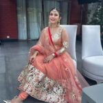Simran Kaur Hundal Instagram – I have sooo many pictures in this outfit please have room for more (in next post) 😇🥰 
.
.
.
.
.
.
.
.
.
#simranhundal #simrankaur #simrankaurhundal #punjabikudi #tikkaset #indianjewellery #weddingwear #punjabisuits #anarkali #gotapatti #anarkalisuits