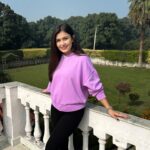 Simran Kaur Hundal Instagram - Missing Farm ❤️ the quiet and green life 🧿 . . . . . . . . . . #simrankaurhundal #simrankaur #simranhundal #farmlife #peaceful #happyplace #uggboots