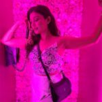 Simran Kaur Hundal Instagram - Miss when you could just pick up the phone and call the ones you want to talk to rather than ask first if they are free or is it a good time to talk 🙂 This is for the selected few ☺️🤭 . . . . . . . . . . #simranhundal #random #phoneculture #callingetiquette