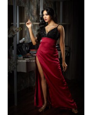 Simran Khan Instagram - #simrankhan #model #actress #mumbai #fashion #photography  #spphotographyandart
