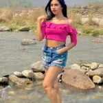 Simran Khan Instagram – Summer Therapy😶‍🌫️

#summer #summervibes #shootlife #photography #behindthescene #photo #photooftheday #pink #sunkissed #bytheriver #siliguri #travel #travelphotography #instagood #instadaily #igers