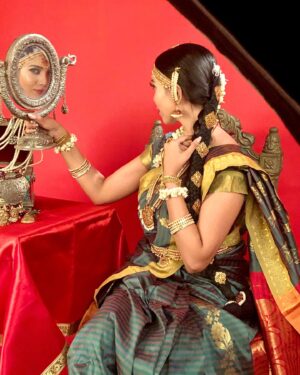Simran Khan Instagram - Vanakkam and Namaskaram !
🥲
.
.
.
.
.
.
.
.
.
.
.
.
#traditional #postoftheday #picoftheday #photography #indian #southindian #southlook #photoshoot #instagood #instadaily #actress #simrankhan