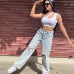 Simran Khan Instagram - the fit and the day☀️ . . . . . . . . . . . . . . . . #sunny #white #outfit #picoftheday #dayout #pose #photography #vibes #ootd #instagood #instafashion #fashionstyle #styleblogger #instamood #artist #simrankhan