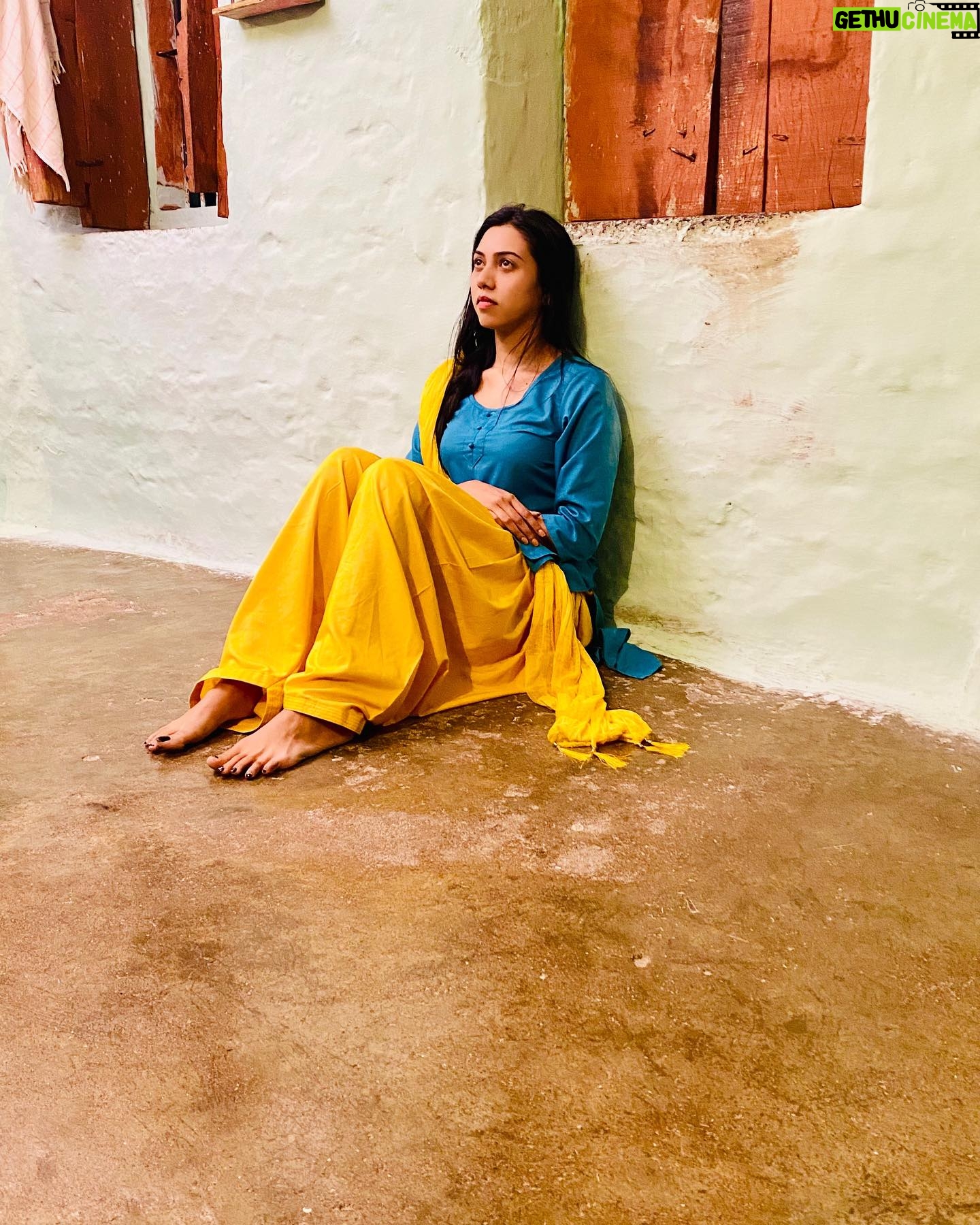 Simran Khan Instagram - Finally the day has arrived! Glimpses of Gauri from the movie Ajmer92. This role will forever remain close to my heart where I was literally engrossed into the emotion , that pain , that grief . Thanks to @pushpendraasingh_ who literally pushed me into that zone and guided me so well. Another thanks to @goelnitesh who approached me for this role. Blessed to be a part of such film which the world should know. @reliance.entertainment . . . Ajmer92 in Cinemas Worldwide on 21st July. πβ¨ . . . . . . . #ajmer92 #movie #worldwide #release #postoftheday #bigday #actress #simrankhan