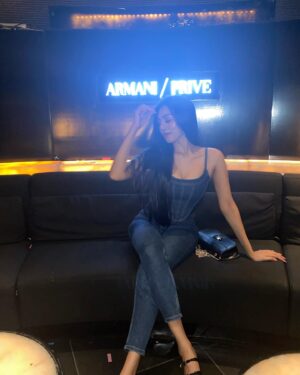 Simran Khan Instagram - All eyes on me❤️✨

#armani #club #dubai #habibi #travel #spreadlove #instagood #instamood