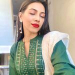 Simran Khan Instagram - Be kind whenever possible, the destiny waits to reward you. Eid Mubarak ✨ #2023 . . . . . . . . . . . . . . . #eidmubarak #eidoutfit #spreadlove #staysafe #stayhealthy #bekind #beyou #loveyourself #positivevibes #picoftheday #happysoul #instafashion #instalove #igers #actress #simrankhan