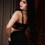 Simran Khan Instagram - You want to battle? She is the war✨ . . . Pc : @saijiproduction_official Mua : @makeupvibes_komal . . . . . . . . . . . . . . . . . #photography #photoshoot #photooftheday #bold #conceptart #bts #indoorshoot #glam #beauty #blackoutfit #dark #edit #photographer #model #modelshoot #lens #instafashion #styling #fashionphotographer #fashionstyle #makeupideas #makeover #photographylovers #instalove #instastyle #actress #simrankhan