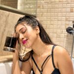 Simran Khan Instagram - When food is your Valentine 🍔 #unfilteredvalentine . . . . . . . #happyvalentinesday #foodie #unfiltered #picoftheday #explore #instafashion #igers #actress #simrankhan