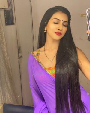 Simran Khan Instagram - Eessshhhhhhh❤️
.
.
.
.
.
.
.
.
.
.
.
.
.
#shootday #picoftheday #bts #upcoming #project #saree #instagood #instalove #igers #actress #simrankhan