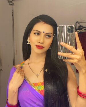 Simran Khan Instagram - Eessshhhhhhh❤️
.
.
.
.
.
.
.
.
.
.
.
.
.
#shootday #picoftheday #bts #upcoming #project #saree #instagood #instalove #igers #actress #simrankhan