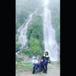 Sindhu Lokanath Instagram – If you fall like a waterfall in the wild it’s called a wild free fall. Am wild and free😀
.
#waterfallsofinstagram #sikkimwaterfalls #neverending #ktmadventure390 #ktmbikes #sikkim_diaries #traveldiaries