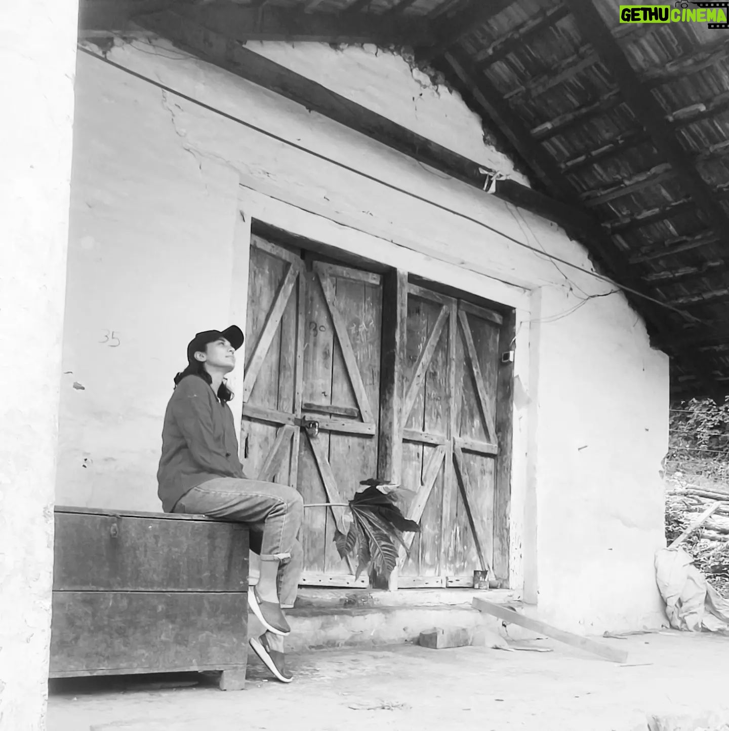 Sindhu Lokanath Instagram - Just chilling... . Pc- @ekiran00007 . . #blackandwhitephotography #picoftheday #native #coorgdiaries #chill