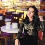 Sindhu Lokanath Instagram - Just a reminder that it's a Friyaaayyyyy😎 . DOP : @naveencreations7 Location: @nolimmits_loungeclub . #photooftheday #vibes #weekend #photoshoot #posing
