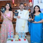 Sindhu Lokanath Instagram - Hello there.... . #muliyajewels #jewellerylover #jewellerydesign #shopping #muliyachinnotsava #gold #girlsbestfriend #goldlovers #goldshopping #goldisforever