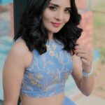Sindhu Lokanath Instagram - Am ready but Where is my Sajna?? 👀 . MUA- @makeupstoriesbyyashaswini DOP- @urbanpixelites Location - @theshirestudioblr Costume- @shreevaraadesignstudio . . #indowestern #photoshoot #modelling #trendingreels #designerwear #shreevaraadesignstudio #trending #instareels #clothing #designs #makeupartist #hairstylist #bangalore #shooting
