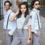 Sindhu Lokanath Instagram - Ready to funk with us???😉 @manj.mj.3 @vishnu_1997__ @naveenrajchabbi @iamabhishek_t . . #dancereels #danceforlife #dancers #posers #bengaluru #streetdance #shadowzone #uptownfunk #instareels #dancingstars #dance #songs #freestyle